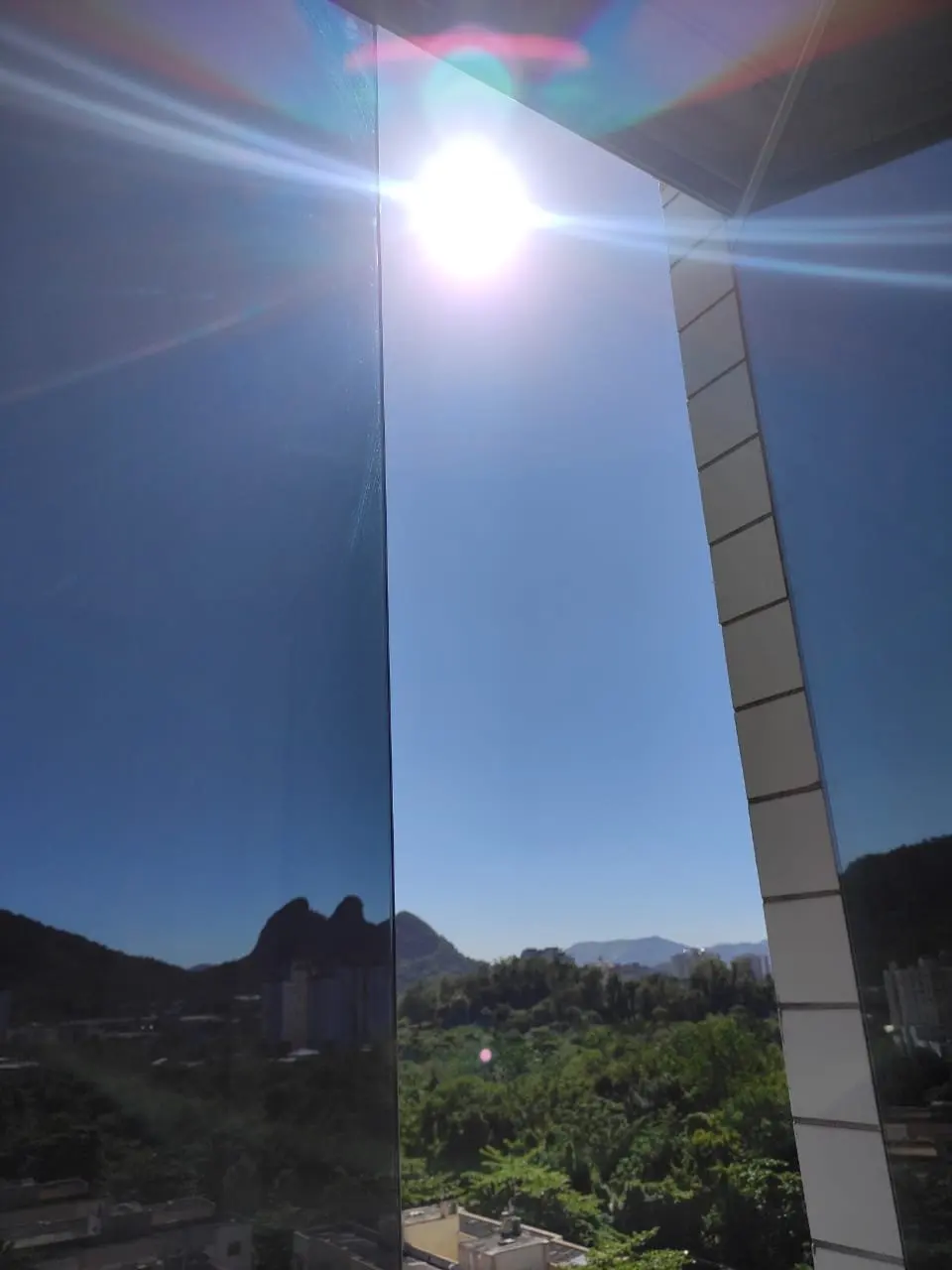 Insulfilm aplicado em janela de residência no Rio de Janeiro