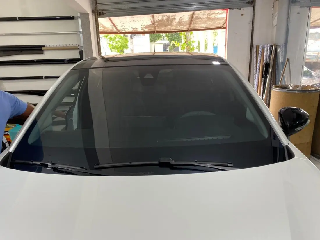 Insulfilm automotivo – aplicação 3