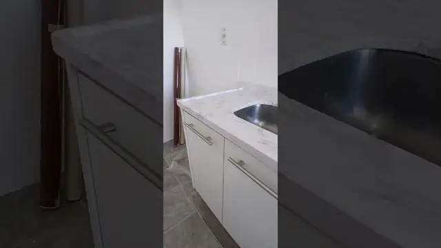 Envelopamento de pia de cozinha